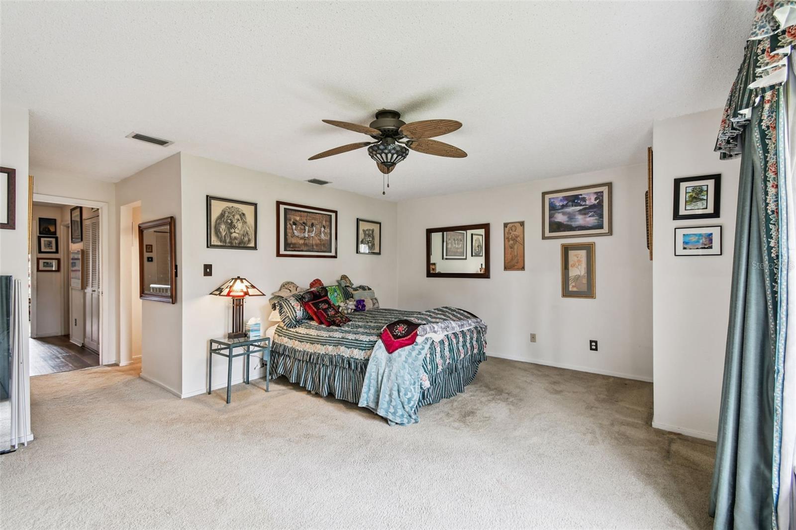 Image 24 of 45 For 335 Lake Faith Drive S