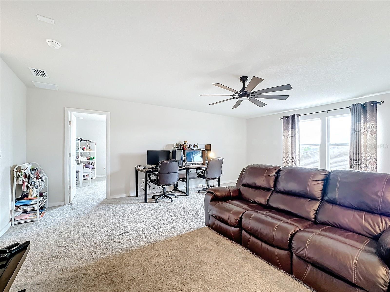 Image 22 of 38 For 5616 Arborvista Drive