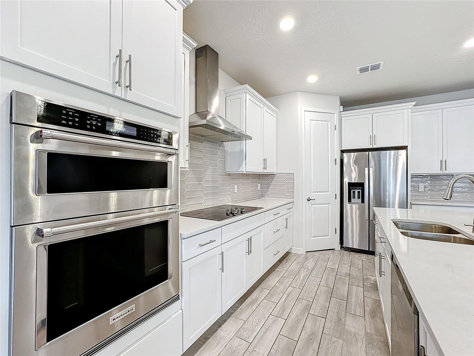 Image 5 of 38 For 5616 Arborvista Drive