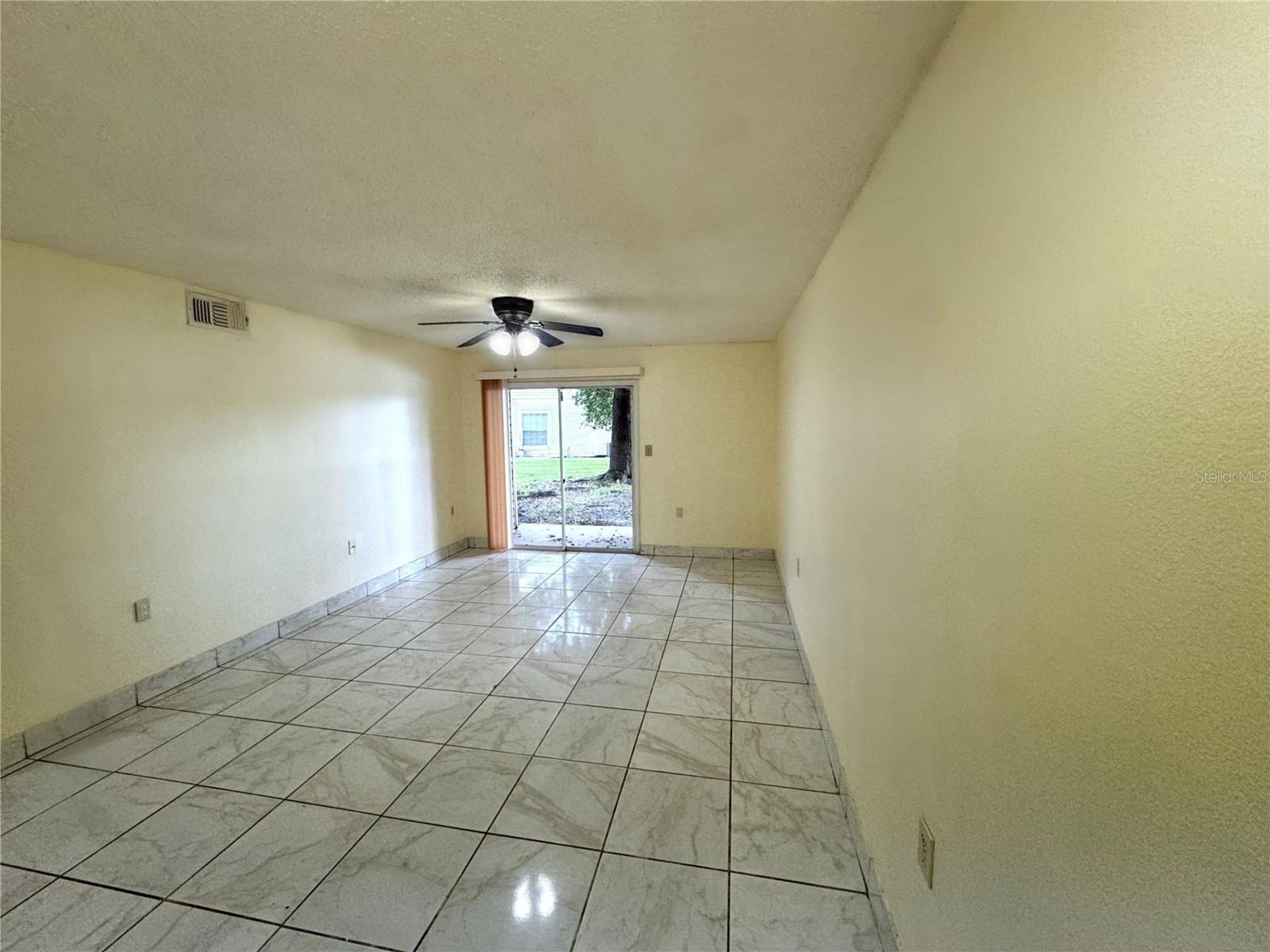 Image 4 of 24 For 1932 Lake Atriums Circle 67