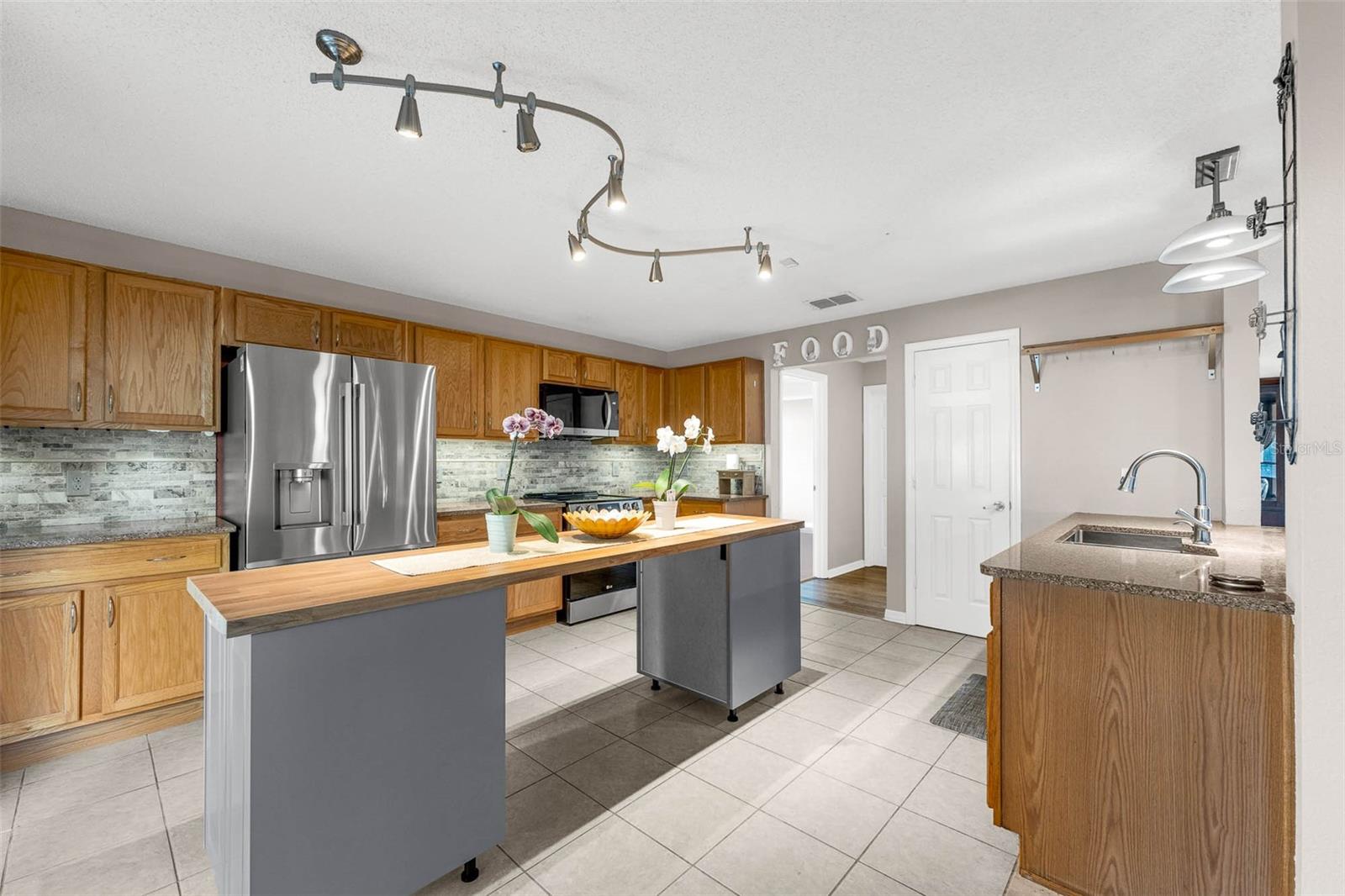 Image 18 of 53 For 754 Bristol Forest Way