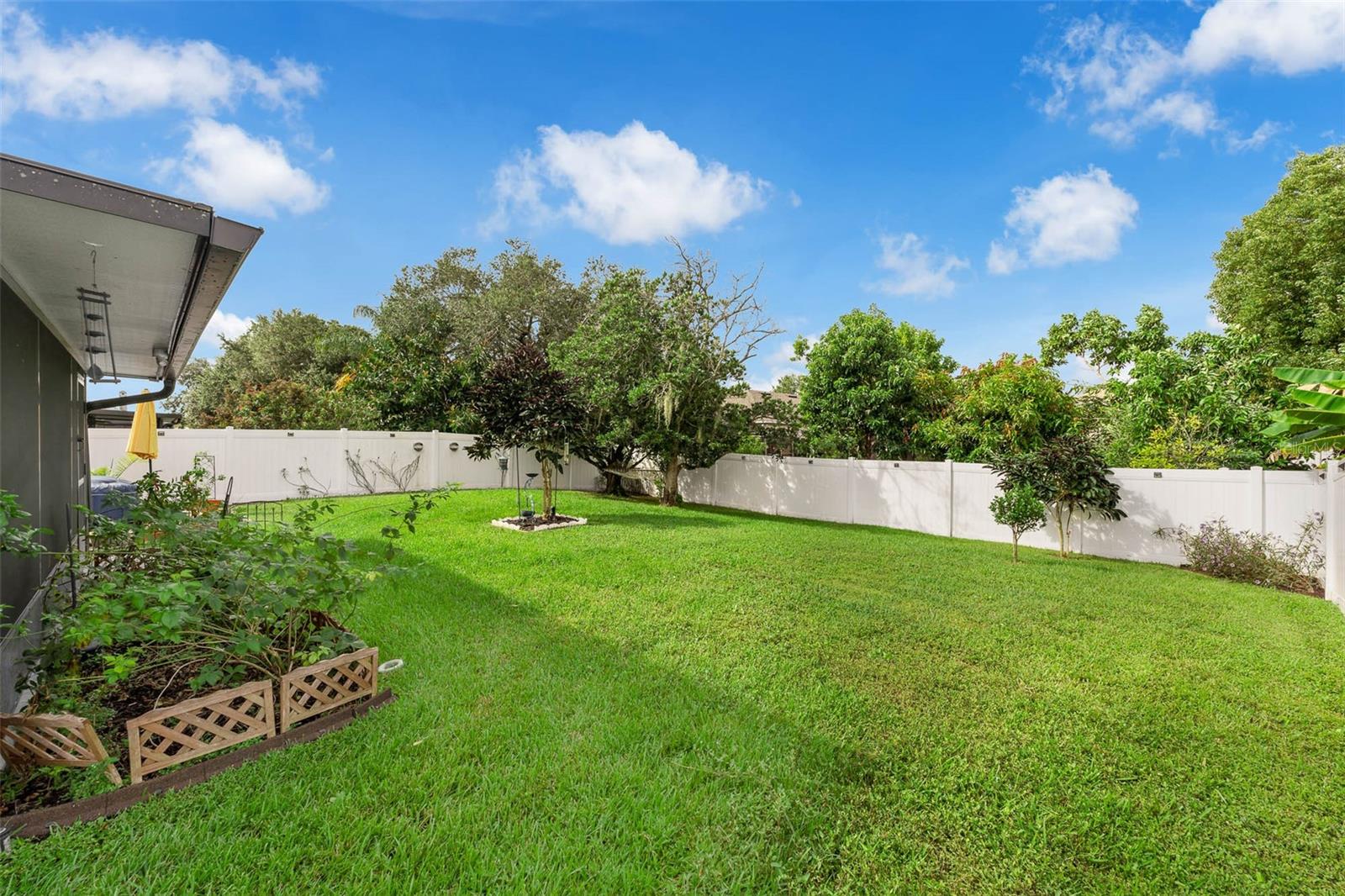 Image 42 of 53 For 754 Bristol Forest Way