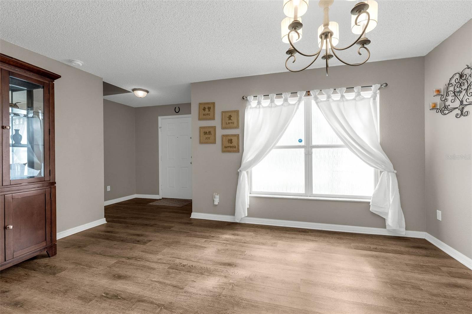 Image 7 of 53 For 754 Bristol Forest Way