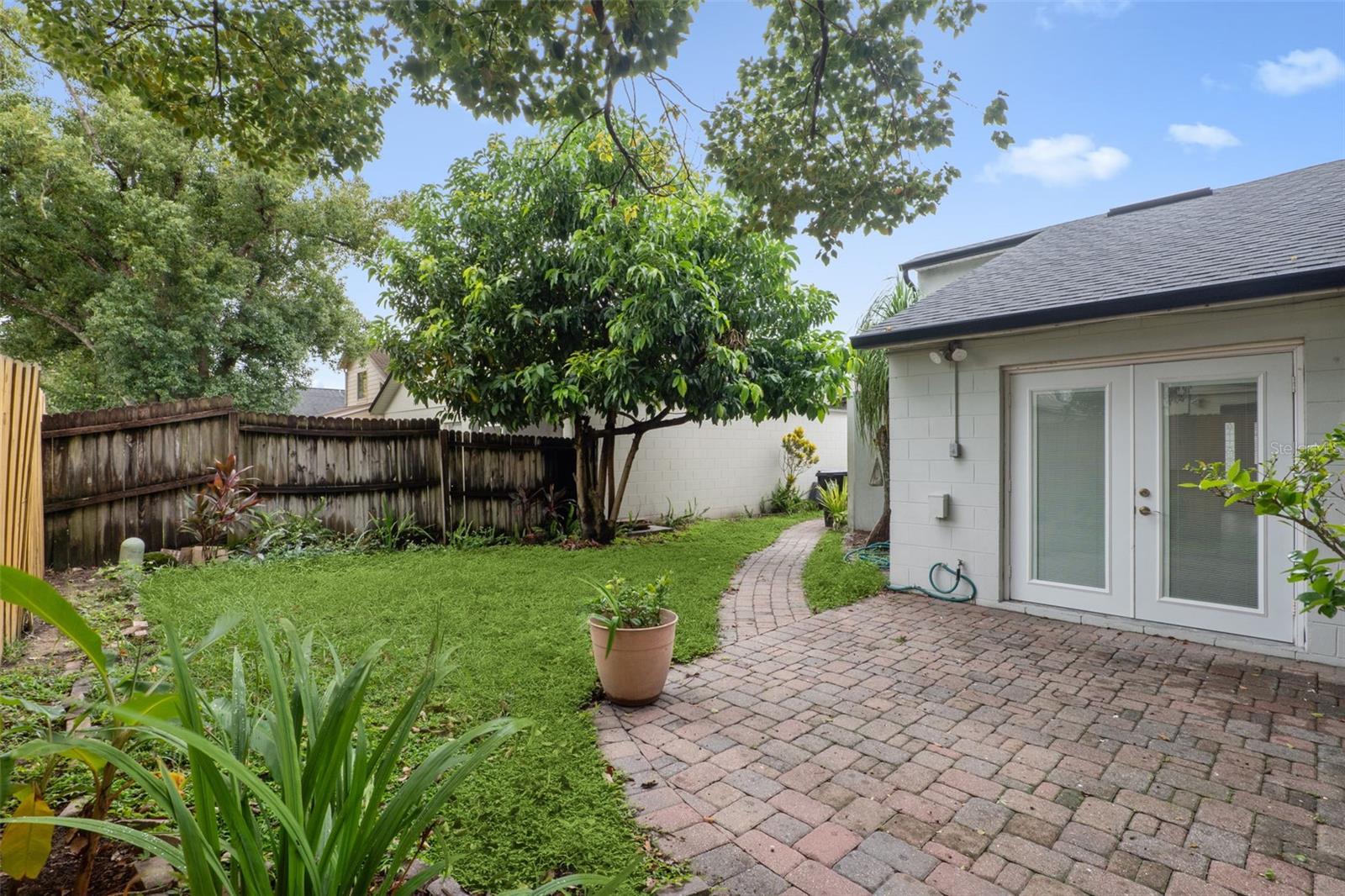 Image 15 of 19 For 1256 Pin Oak Drive