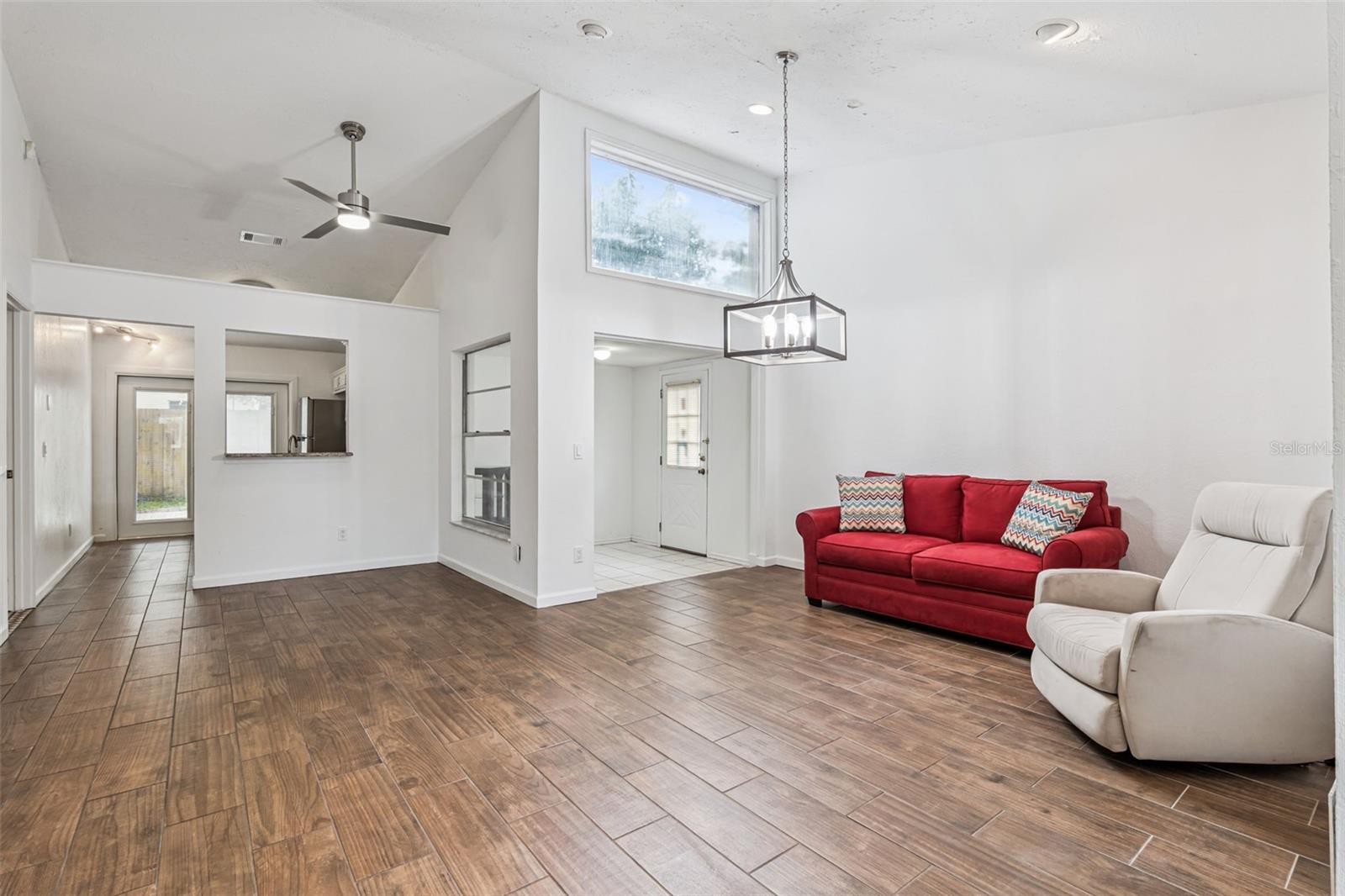 Image 6 of 19 For 1256 Pin Oak Drive