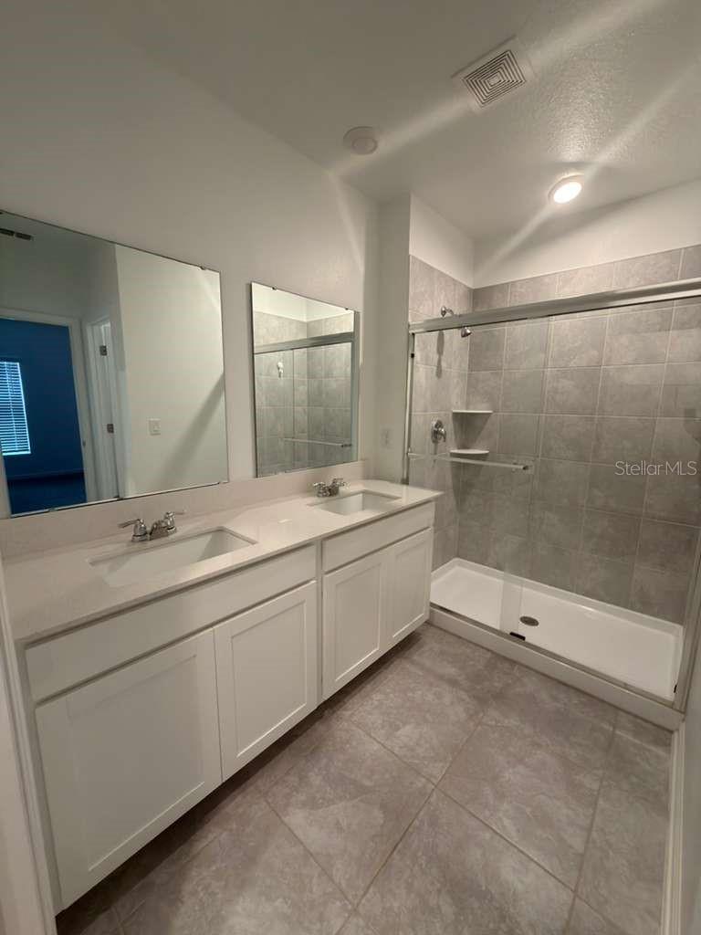 Image 18 of 22 For 207 Aqua Avenue