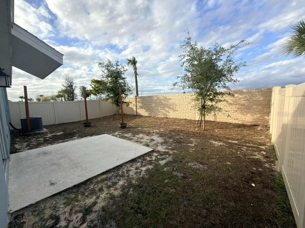 Image 21 of 22 For 207 Aqua Avenue