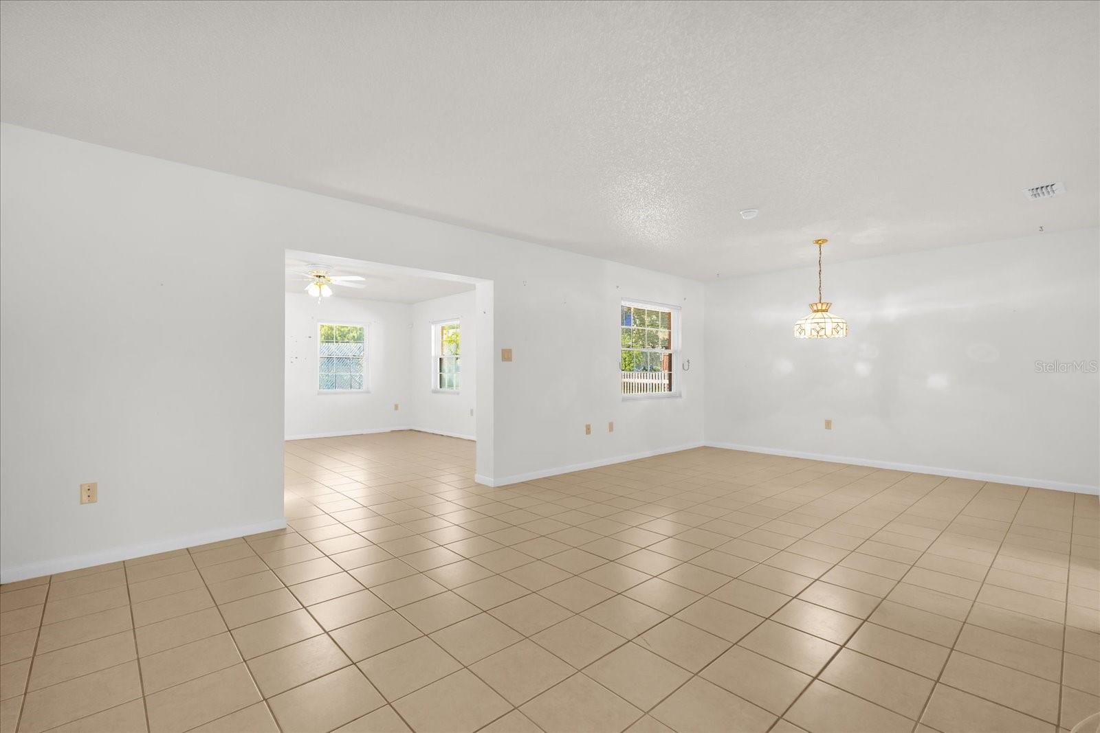 Image 18 of 26 For 25 Forest Drive