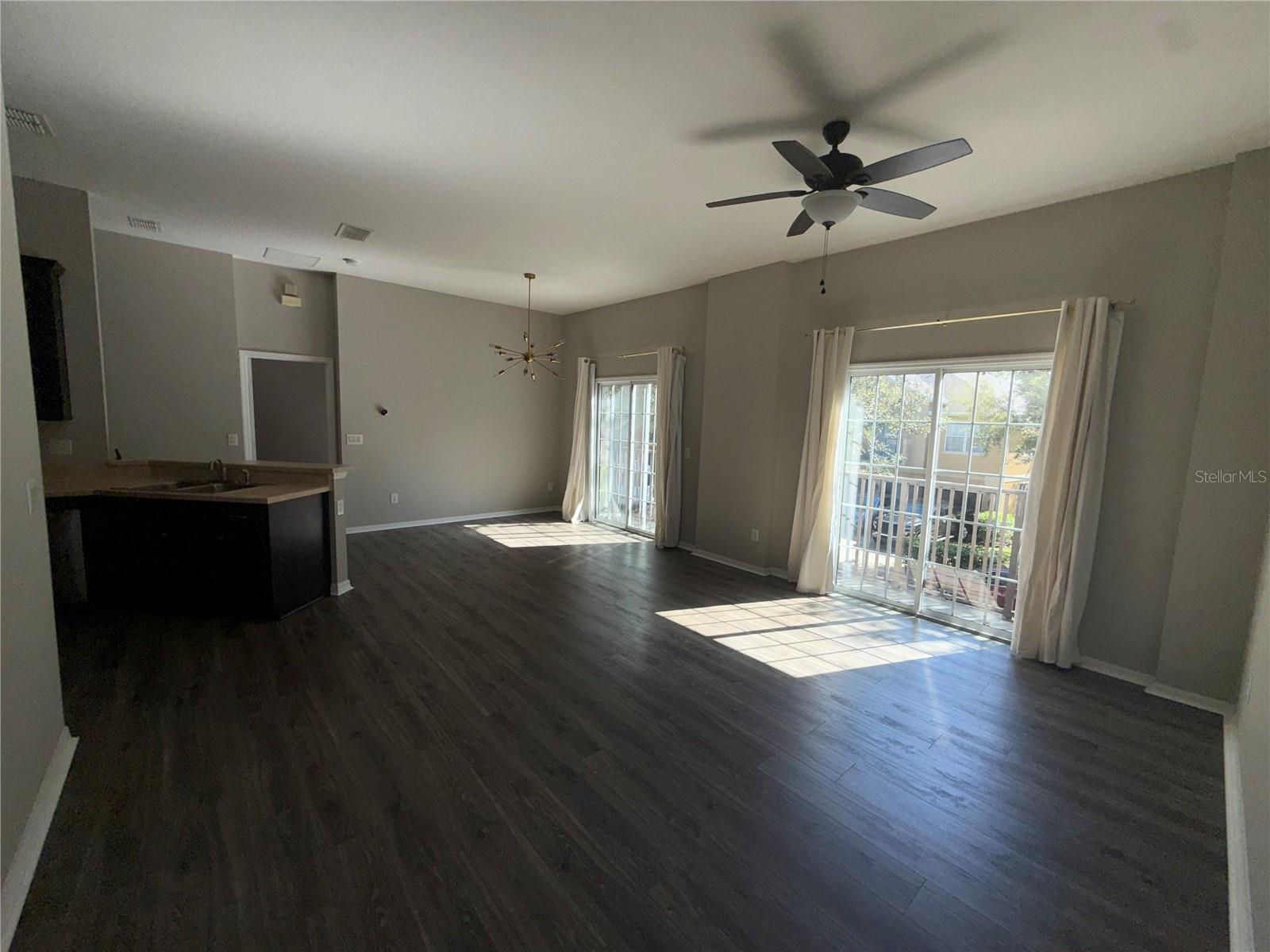 Image 21 of 42 For 1810 Pine Oak Trail