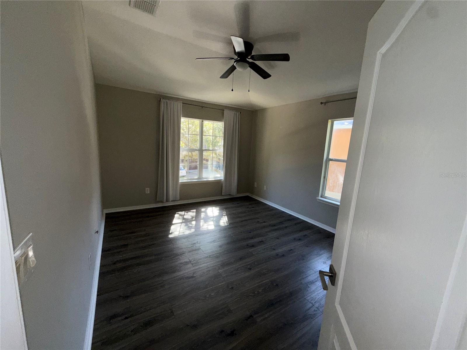 Image 22 of 42 For 1810 Pine Oak Trail