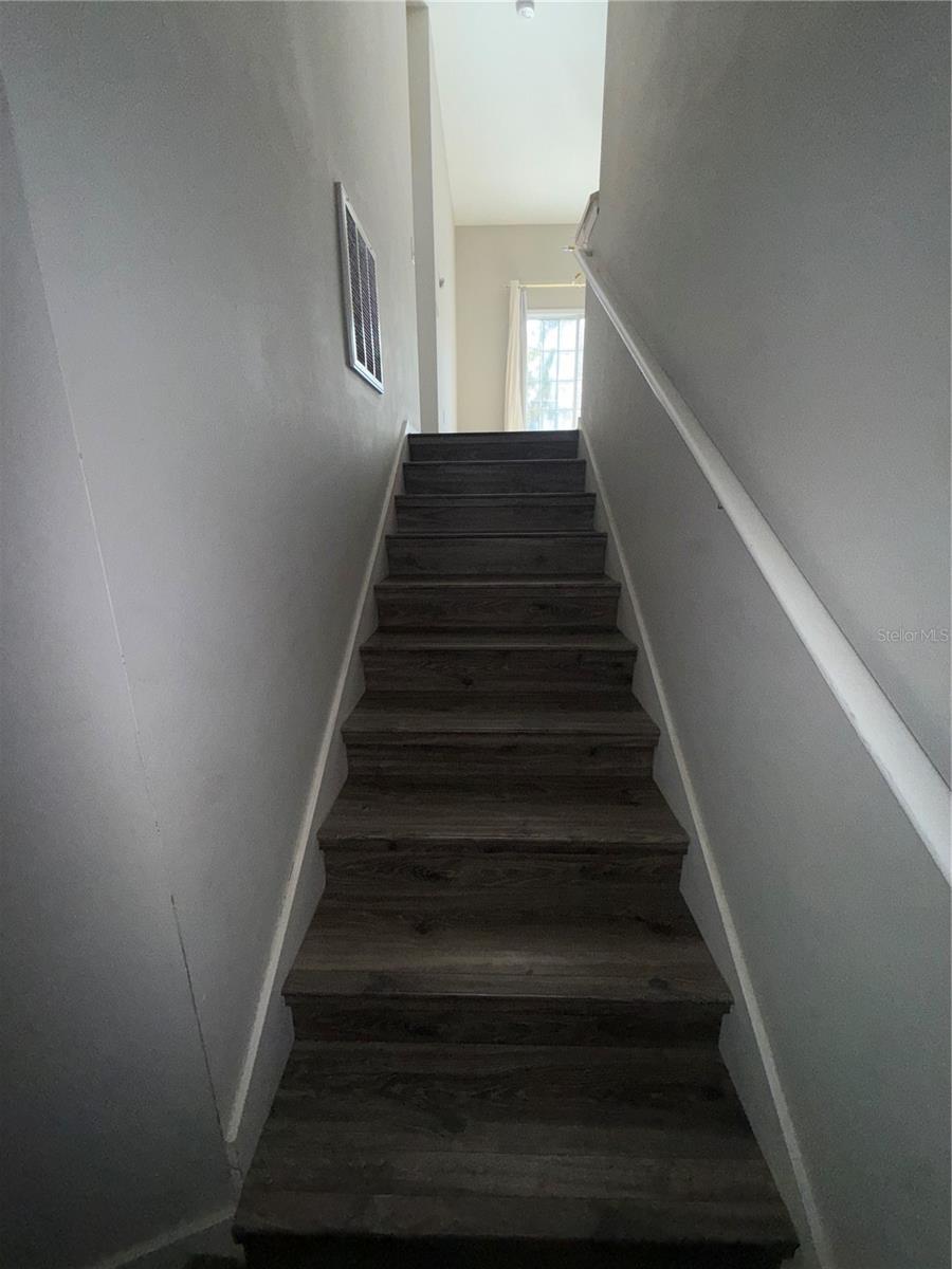 Image 4 of 42 For 1810 Pine Oak Trail