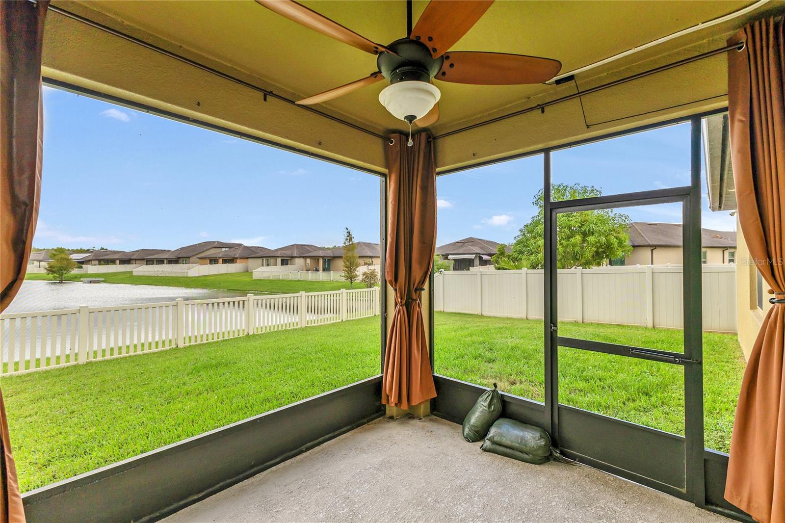 Image 18 of 29 For 3649 Moca Drive