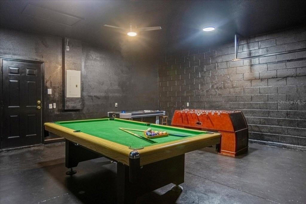 Image 30 of 44 For 8017 King Palm Circle