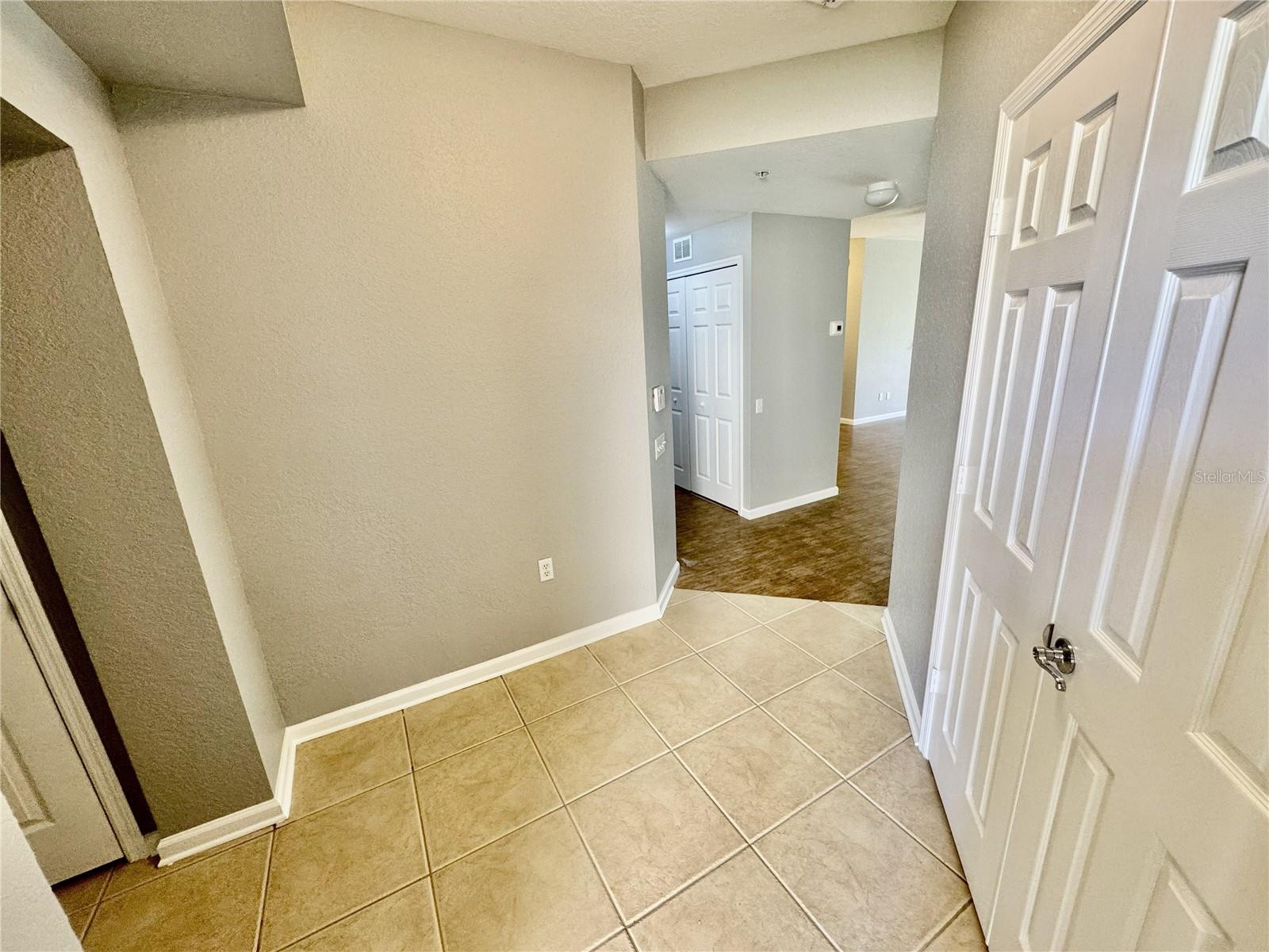 Image 4 of 52 For 6462 Cantua Lane 106