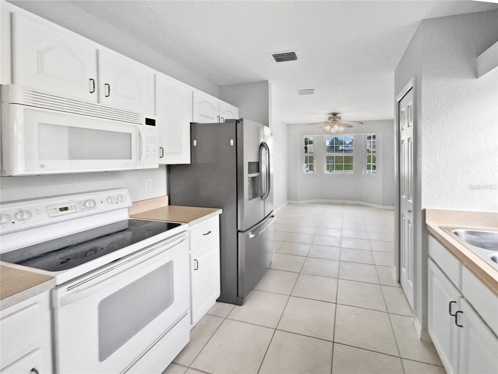 Image 6 of 25 For 2732 Boardwalk Way