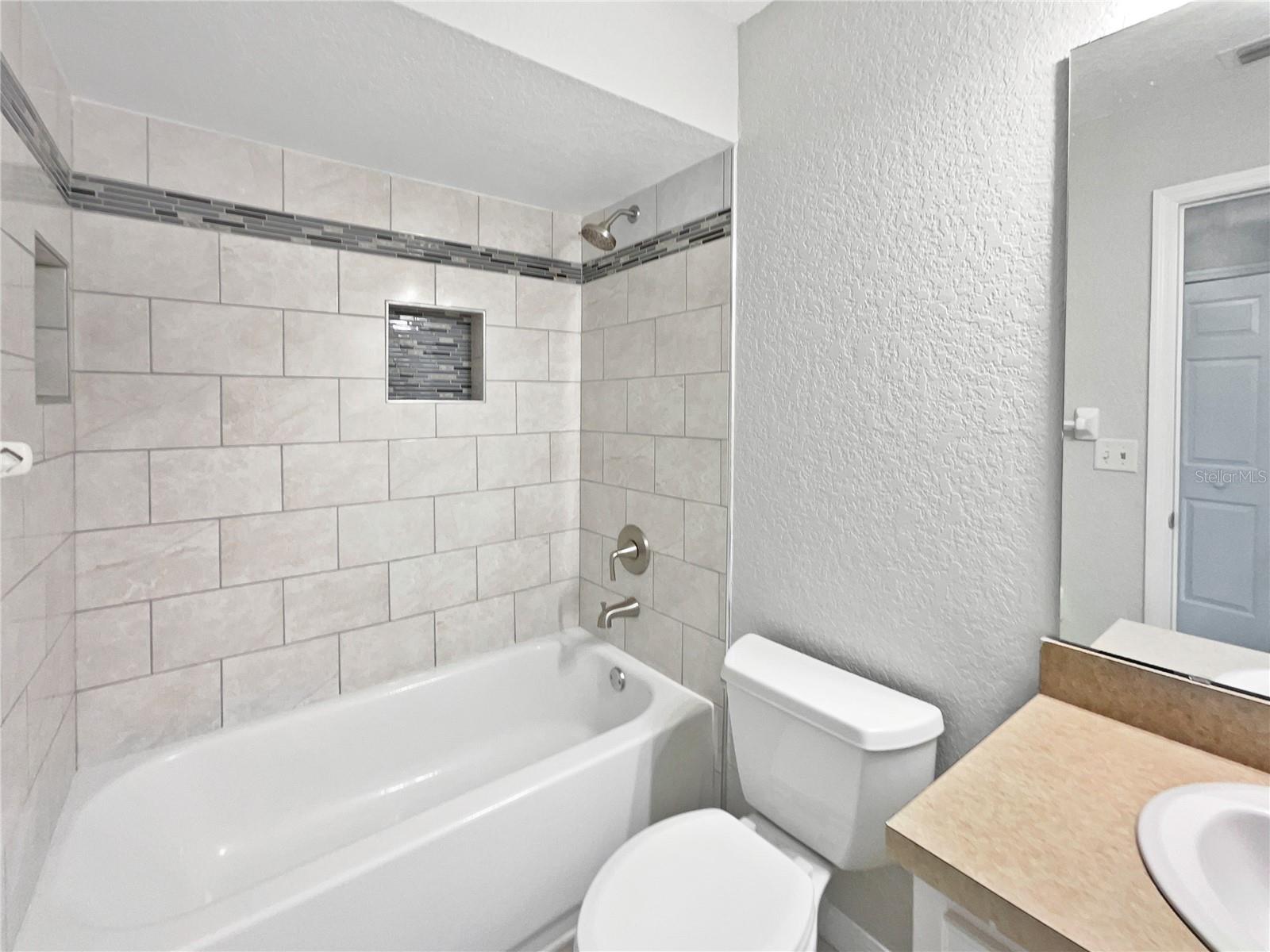 Image 7 of 25 For 2732 Boardwalk Way