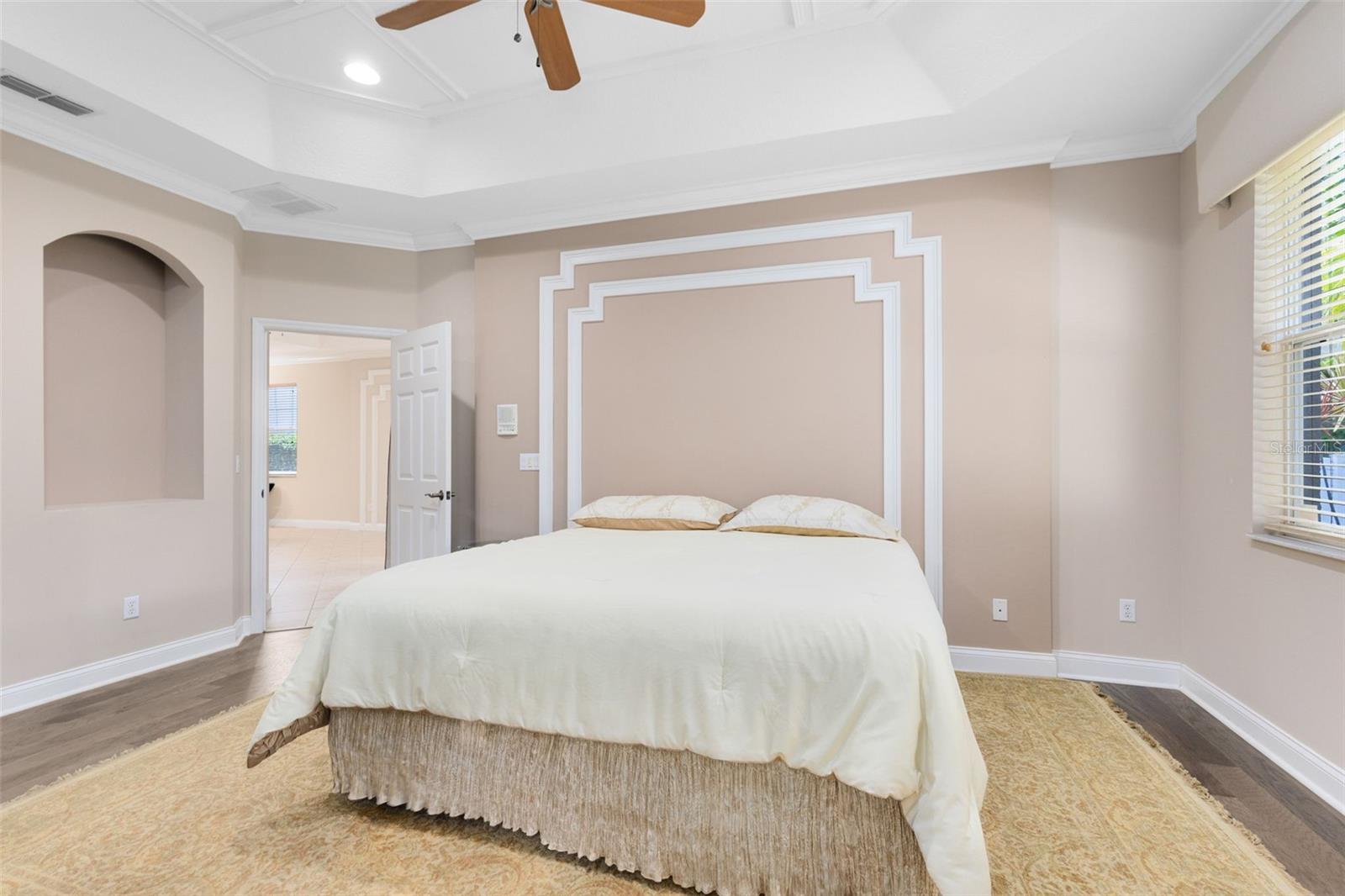 Image 13 of 39 For 4019 Alcott Circle