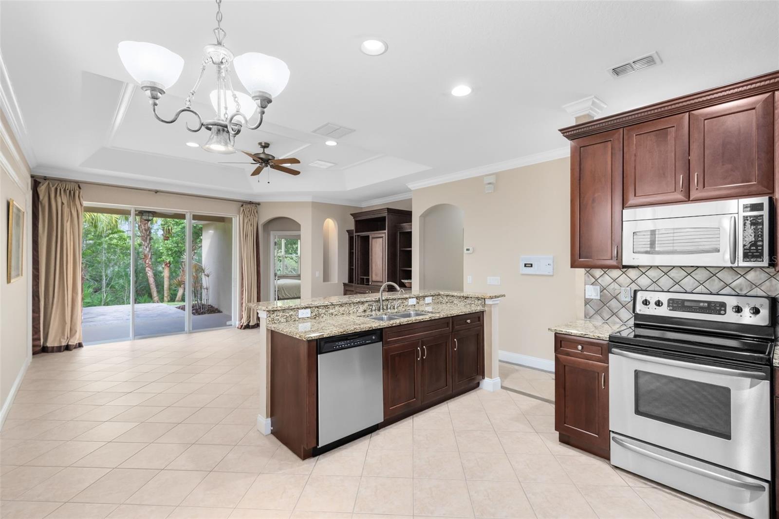 Image 19 of 39 For 4019 Alcott Circle