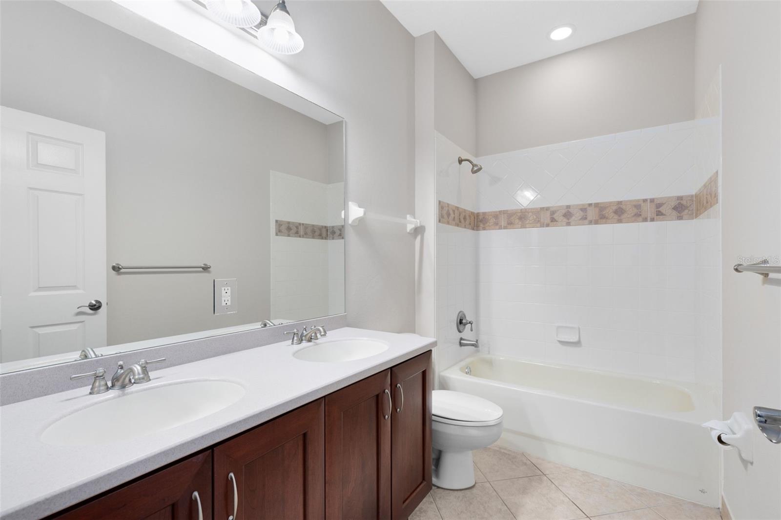 Image 8 of 39 For 4019 Alcott Circle