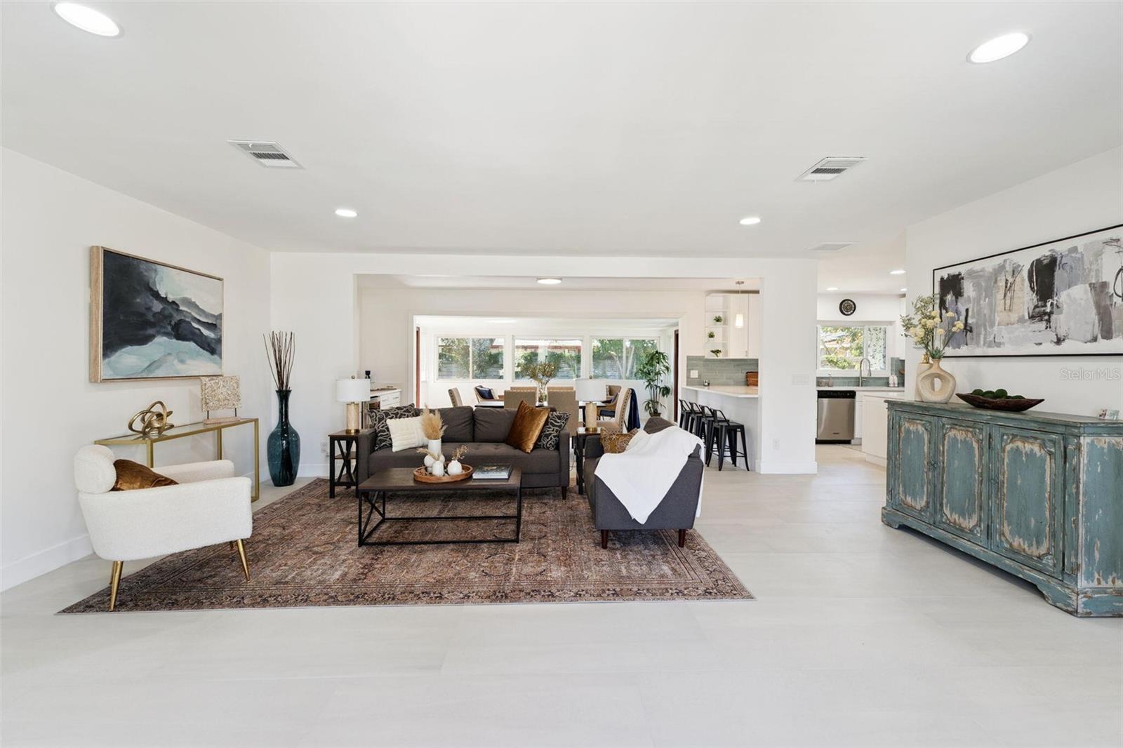 Image 10 of 31 For 2335 Tropical Shores Drive Se