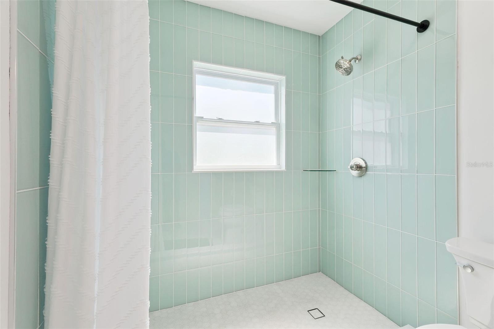 Image 19 of 31 For 2335 Tropical Shores Drive Se