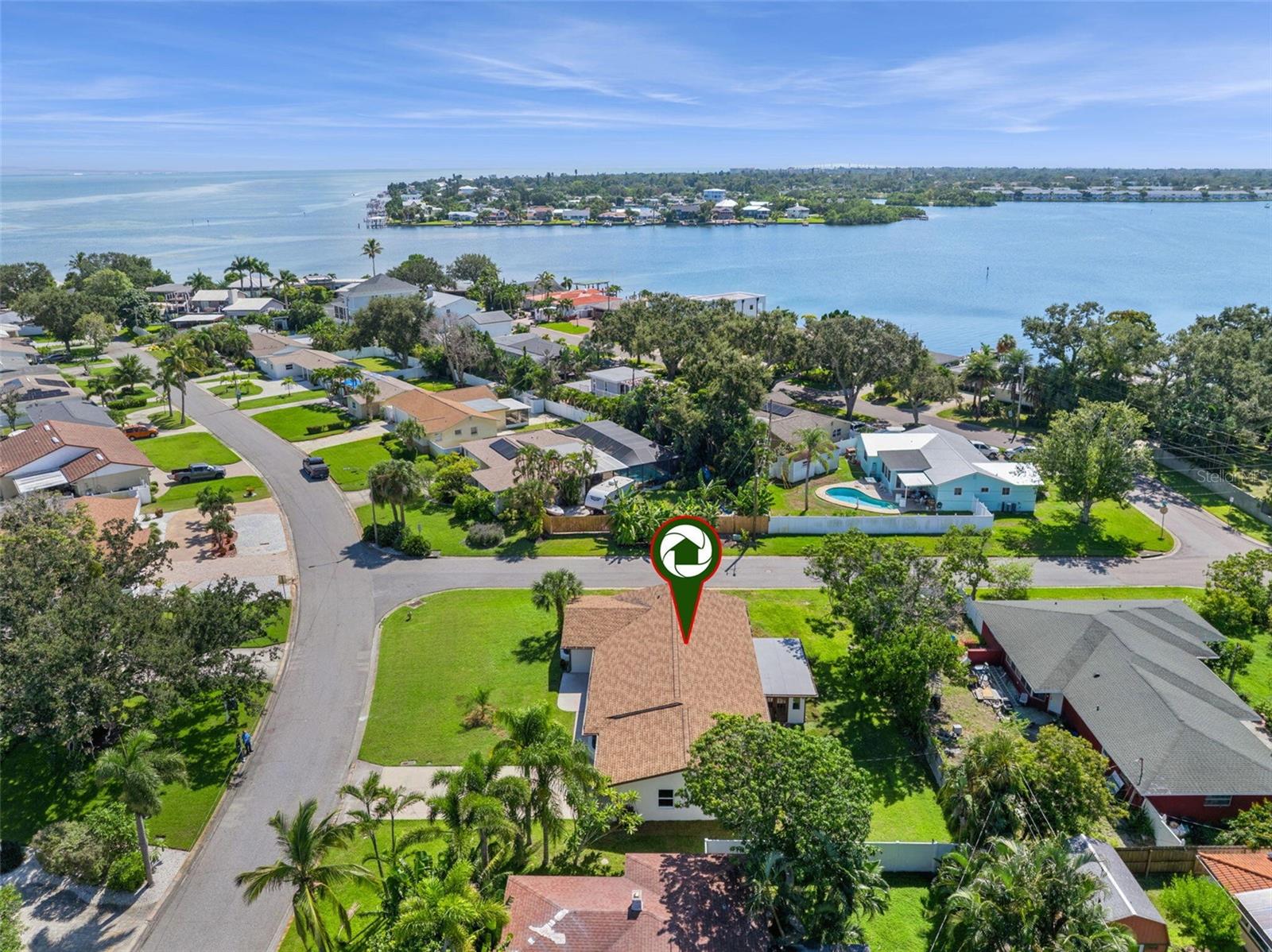 Image 3 of 31 For 2335 Tropical Shores Drive Se