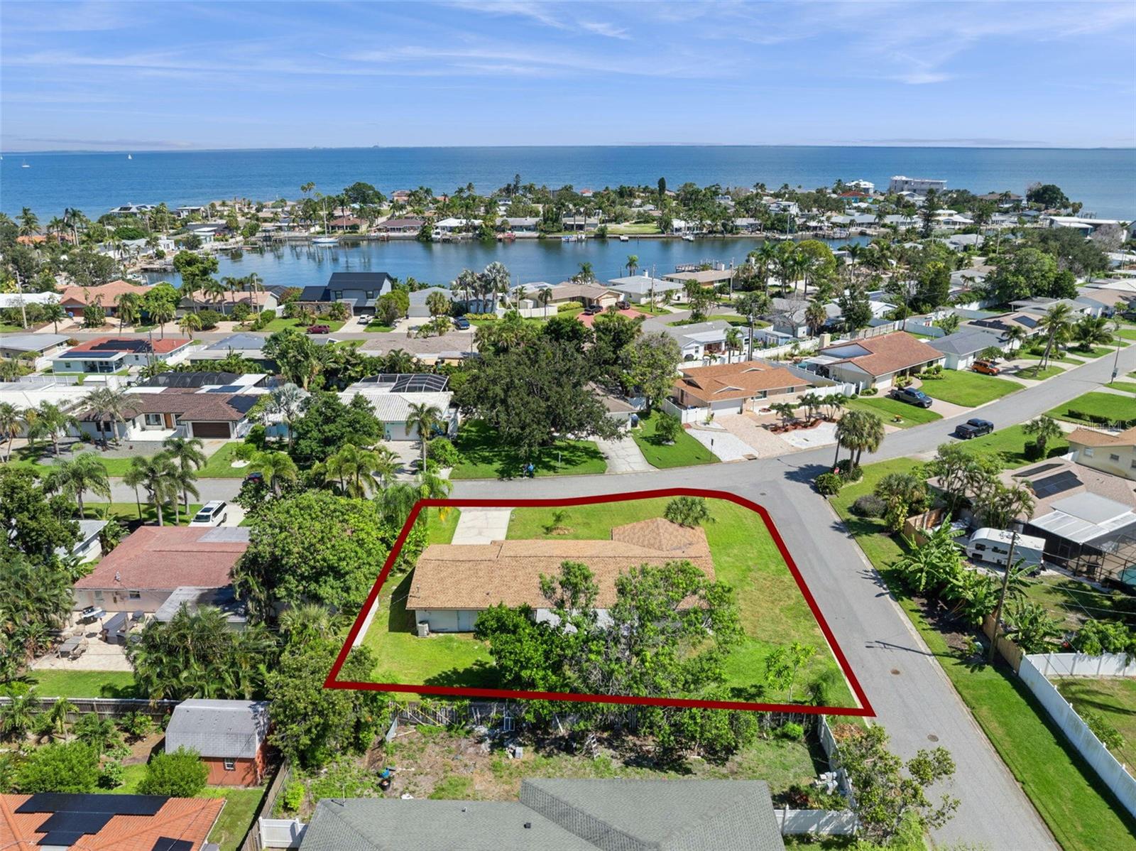 Image 30 of 31 For 2335 Tropical Shores Drive Se