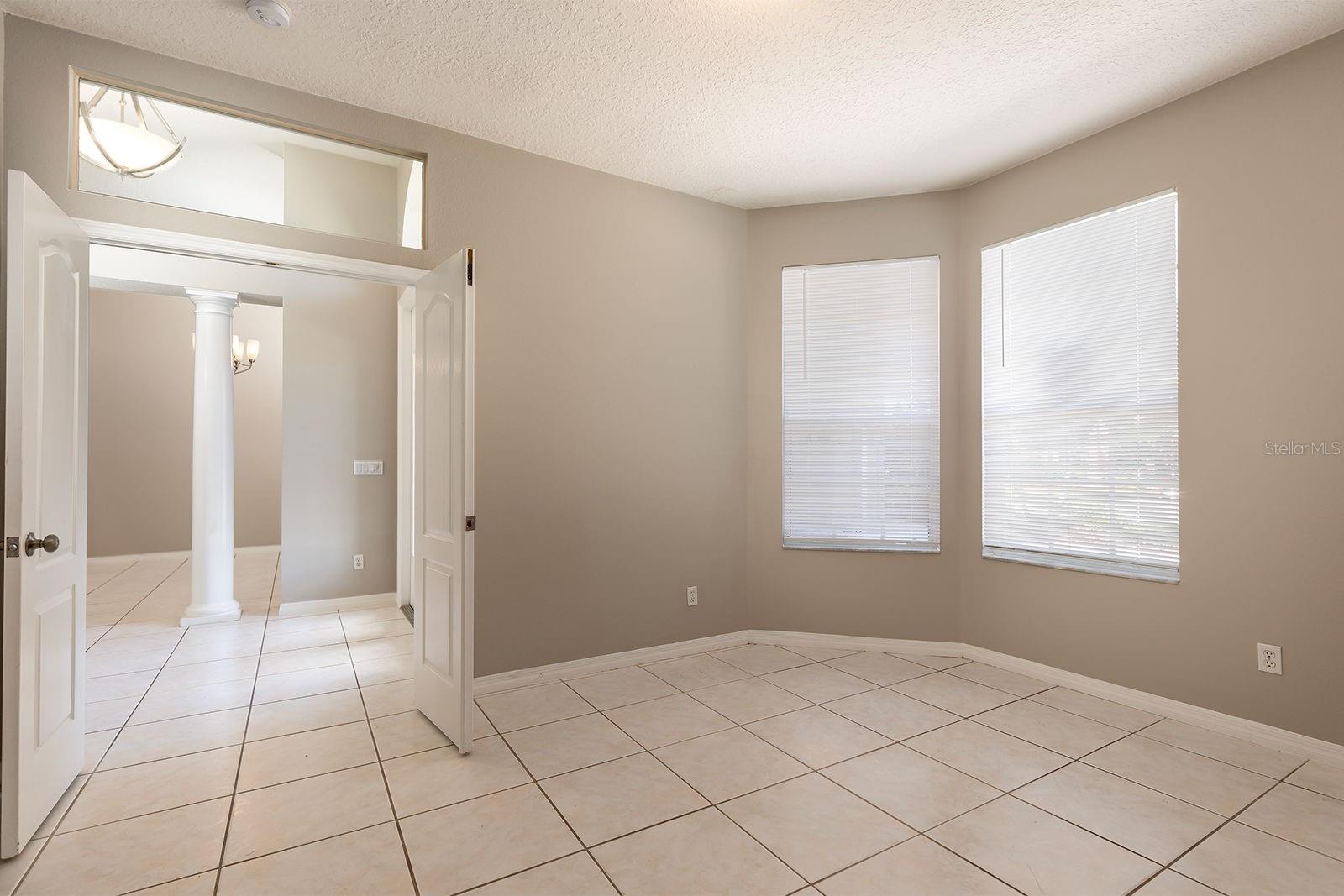 Image 18 of 58 For 14682 Braddock Oak Drive