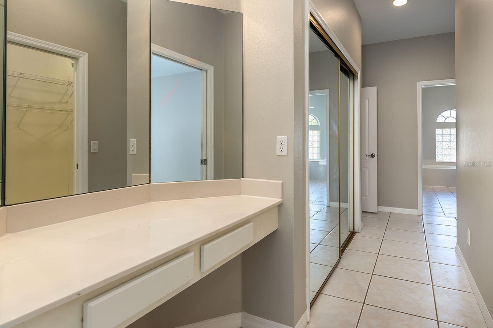 Image 22 of 58 For 14682 Braddock Oak Drive