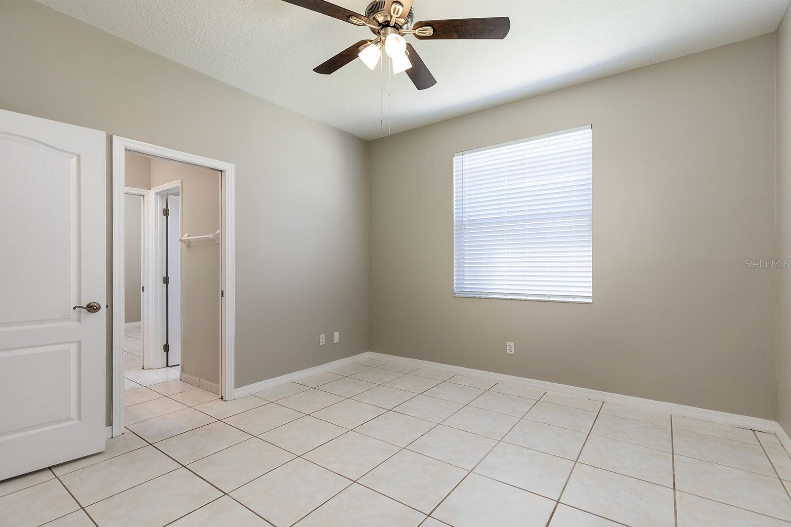 Image 25 of 58 For 14682 Braddock Oak Drive