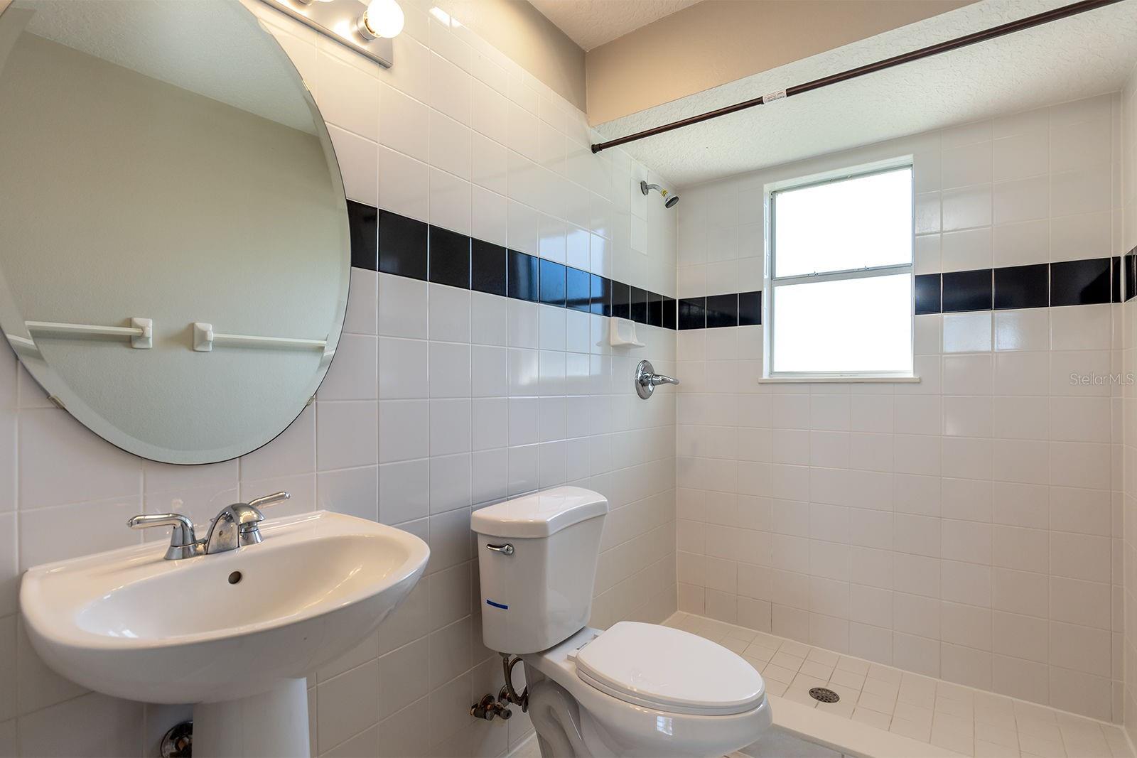 Image 31 of 58 For 14682 Braddock Oak Drive