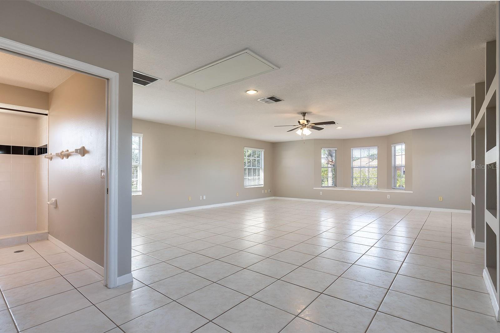 Image 34 of 58 For 14682 Braddock Oak Drive