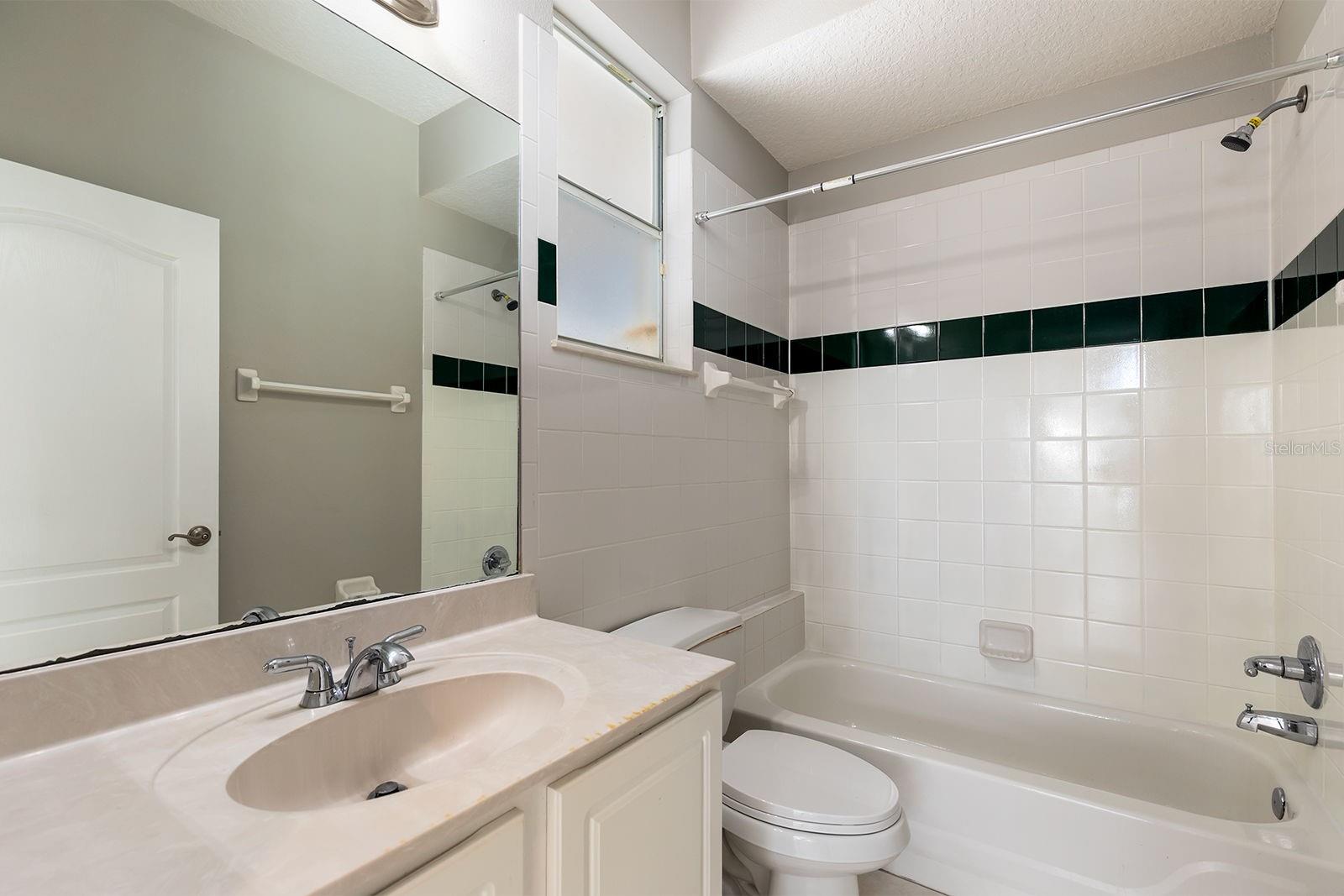Image 35 of 58 For 14682 Braddock Oak Drive
