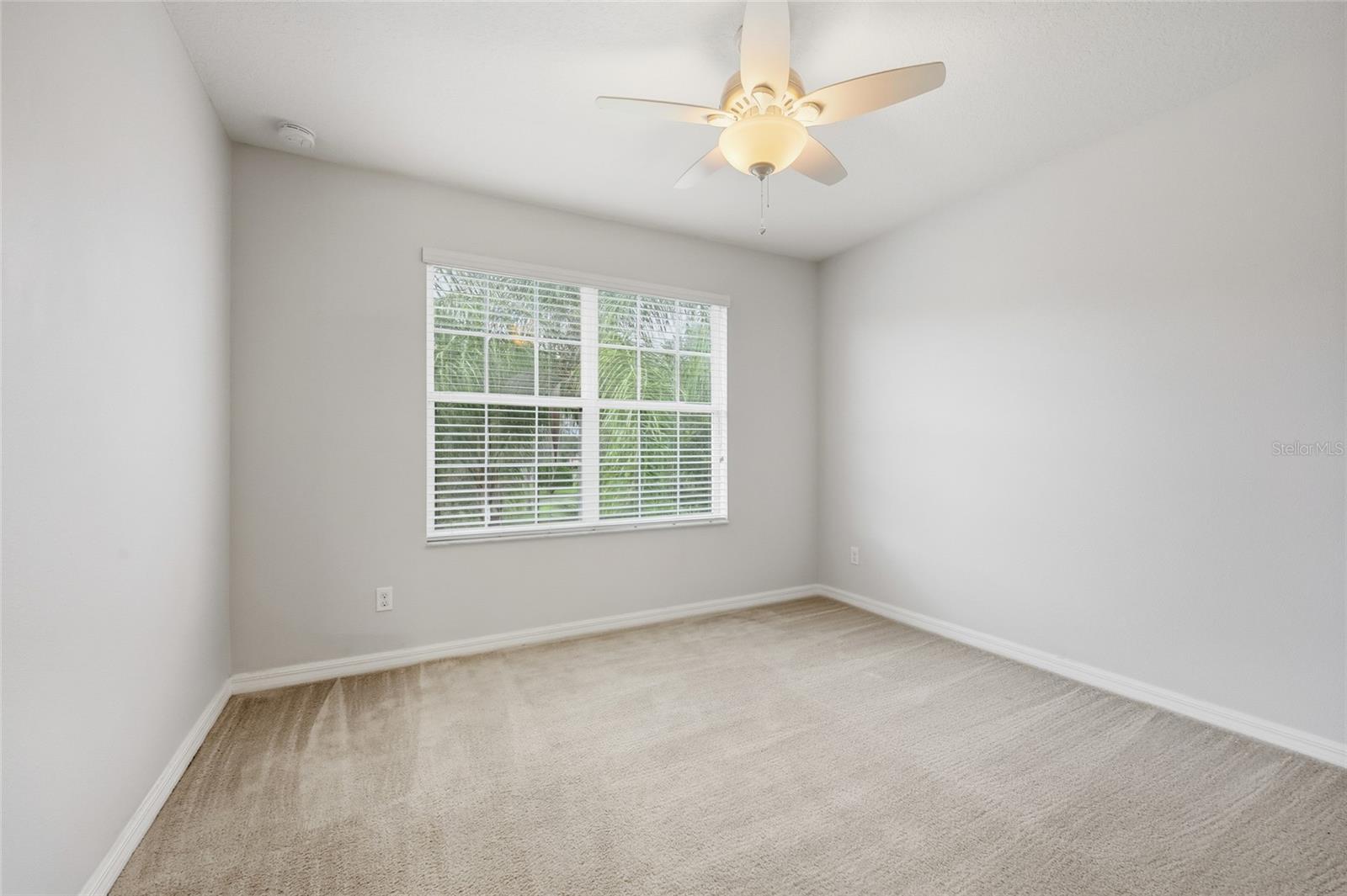 Image 31 of 52 For 9117 Oak Commons Way