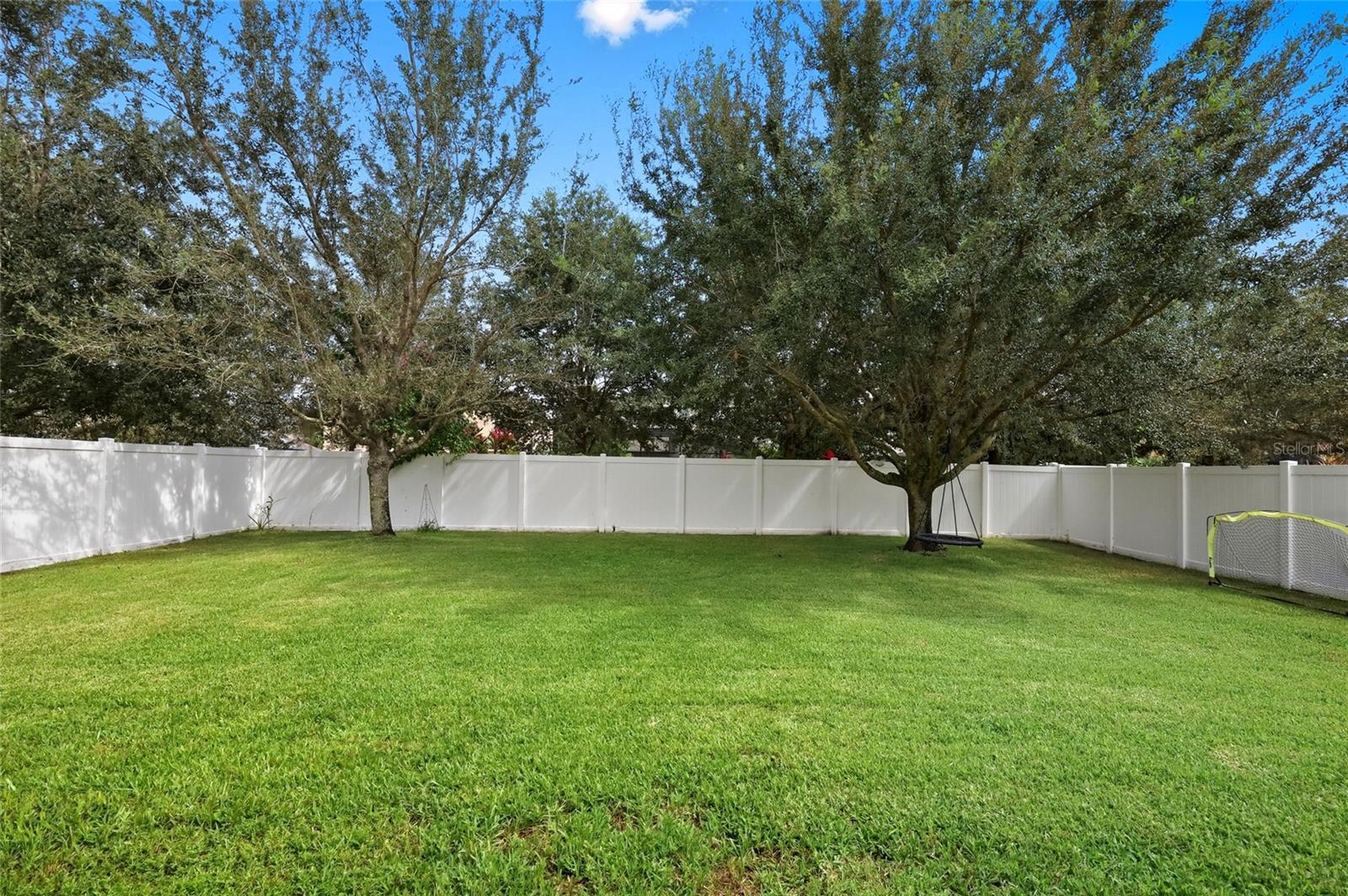 Image 35 of 52 For 9117 Oak Commons Way