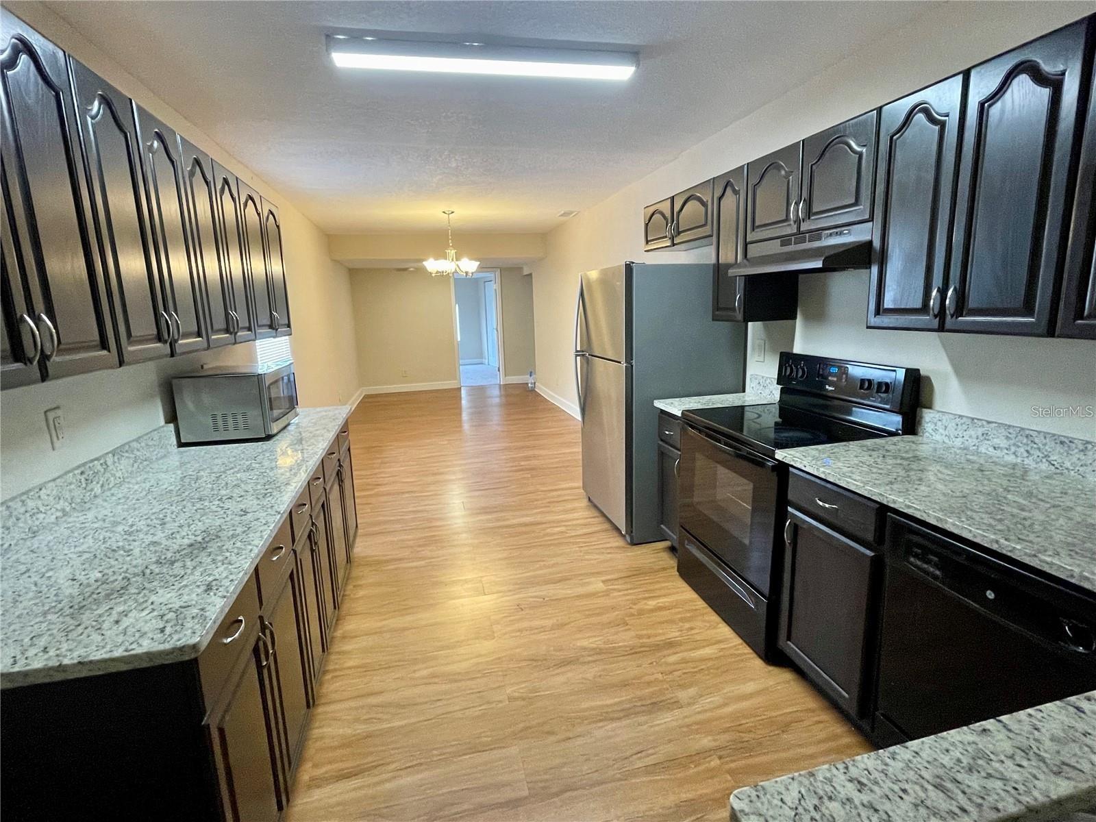 Image 7 of 12 For 10404 Groton Street