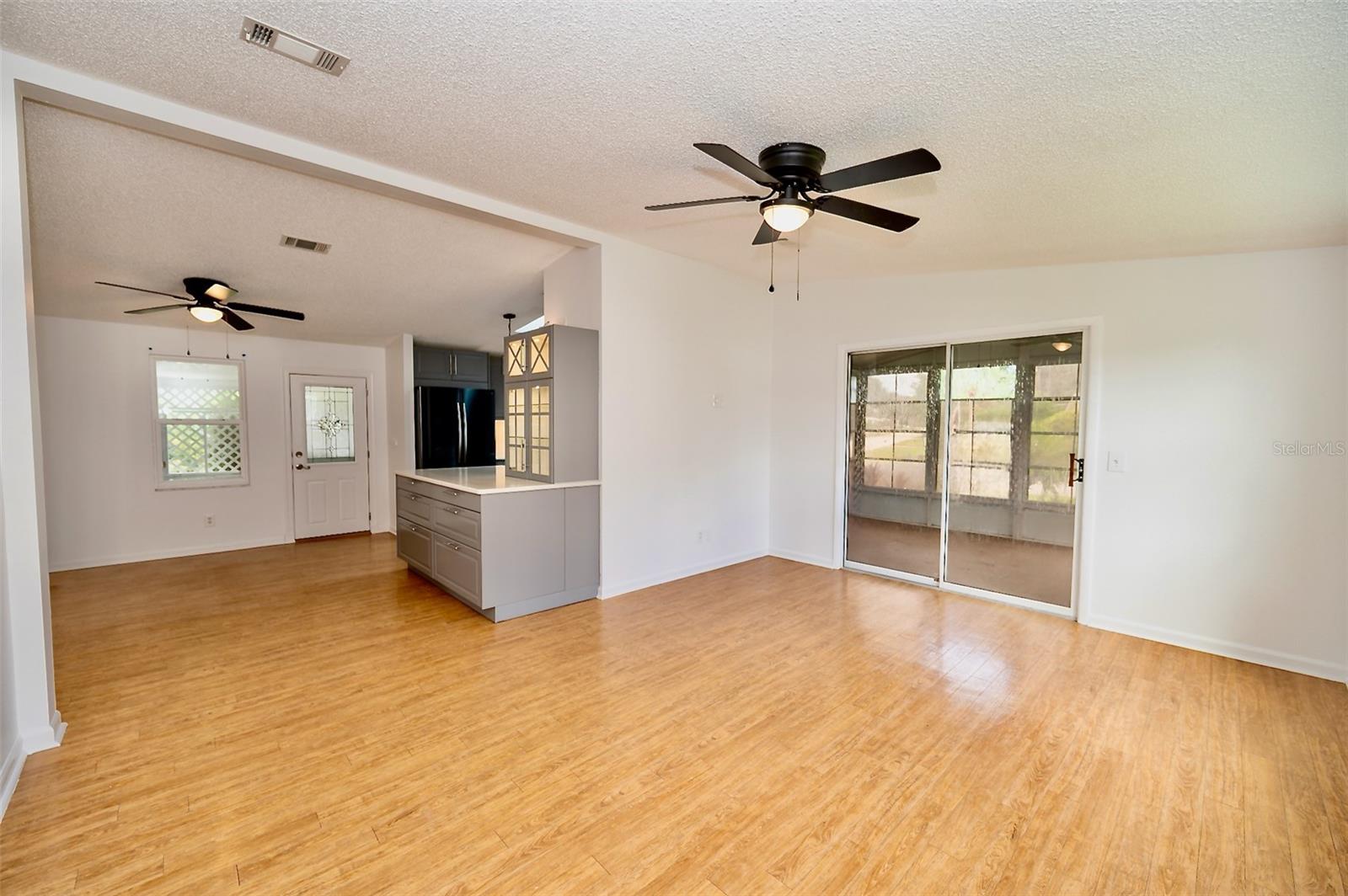 Image 11 of 51 For 24841 Pine Hill