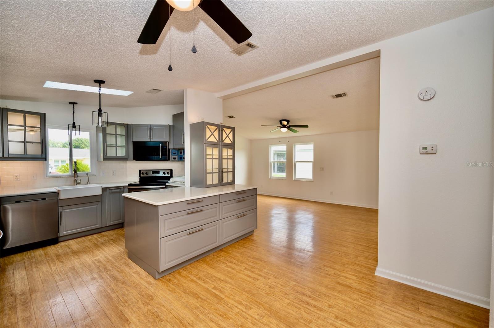 Image 3 of 51 For 24841 Pine Hill