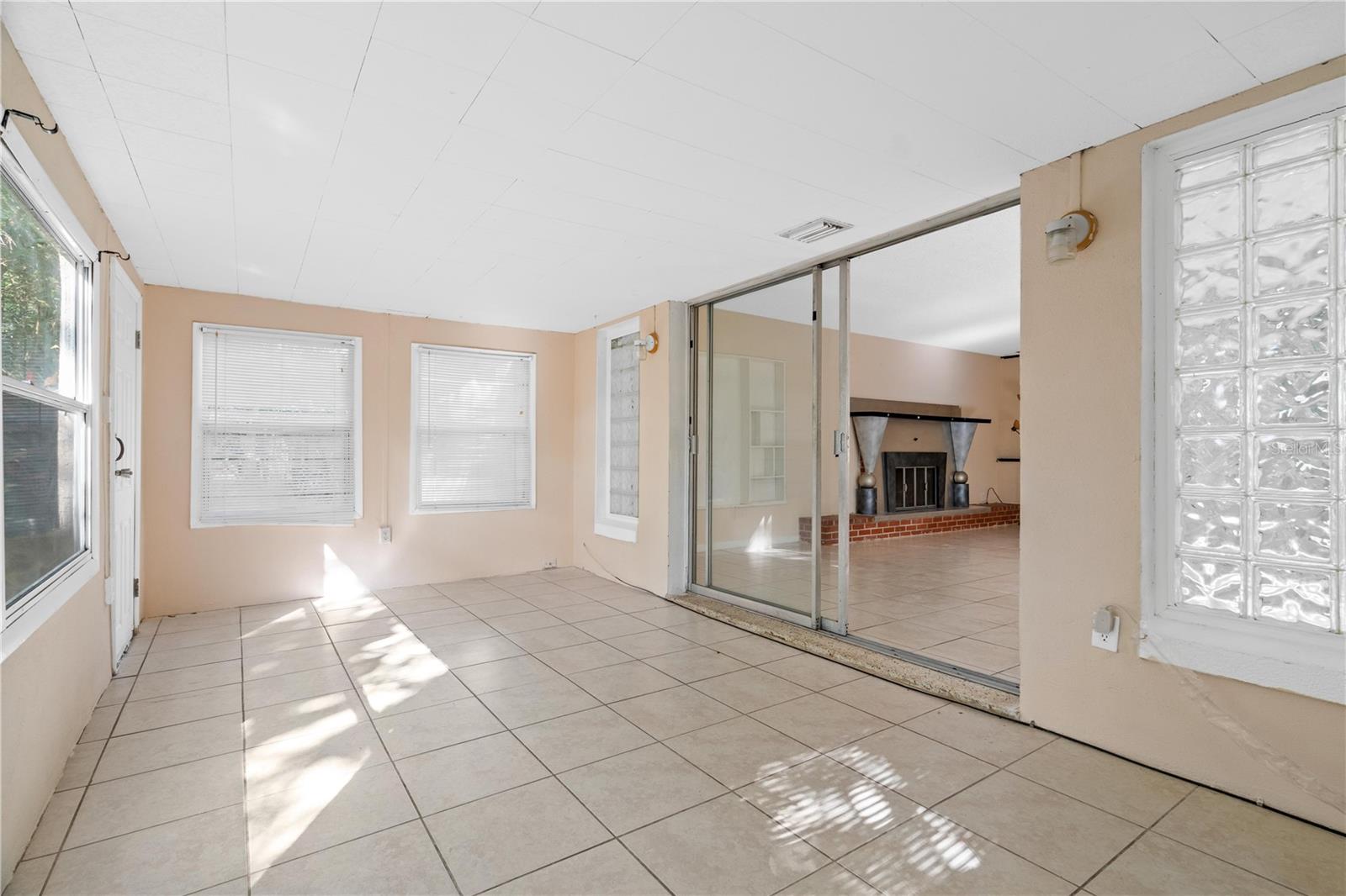 Image 21 of 26 For 10 Kepner Street