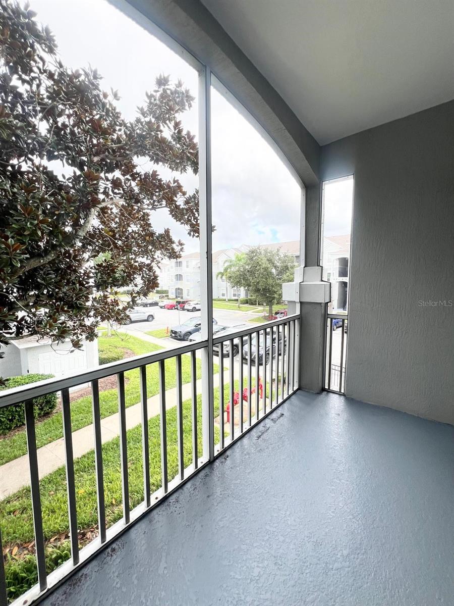 Image 20 of 40 For 8101 Coconut Palm Way 205