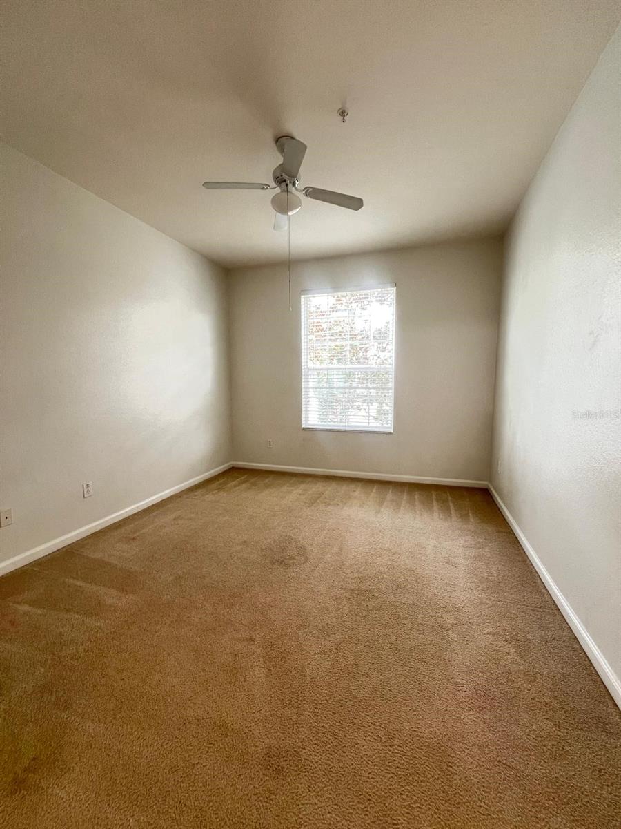 Image 24 of 40 For 8101 Coconut Palm Way 205