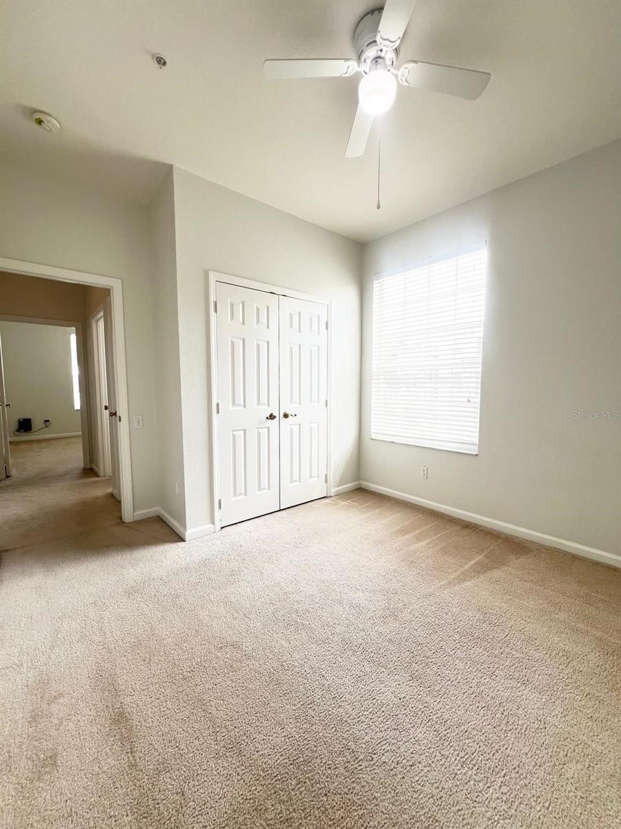 Image 26 of 40 For 8101 Coconut Palm Way 205