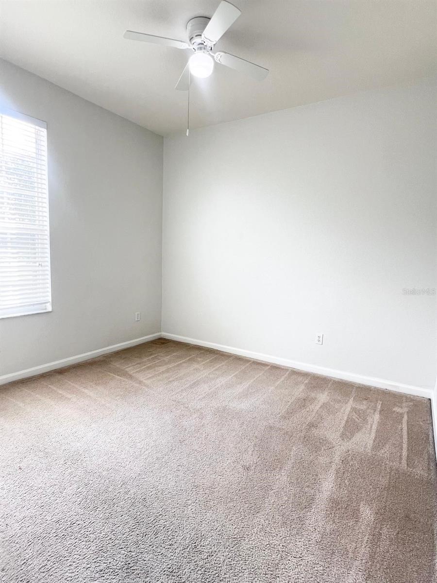 Image 28 of 40 For 8101 Coconut Palm Way 205