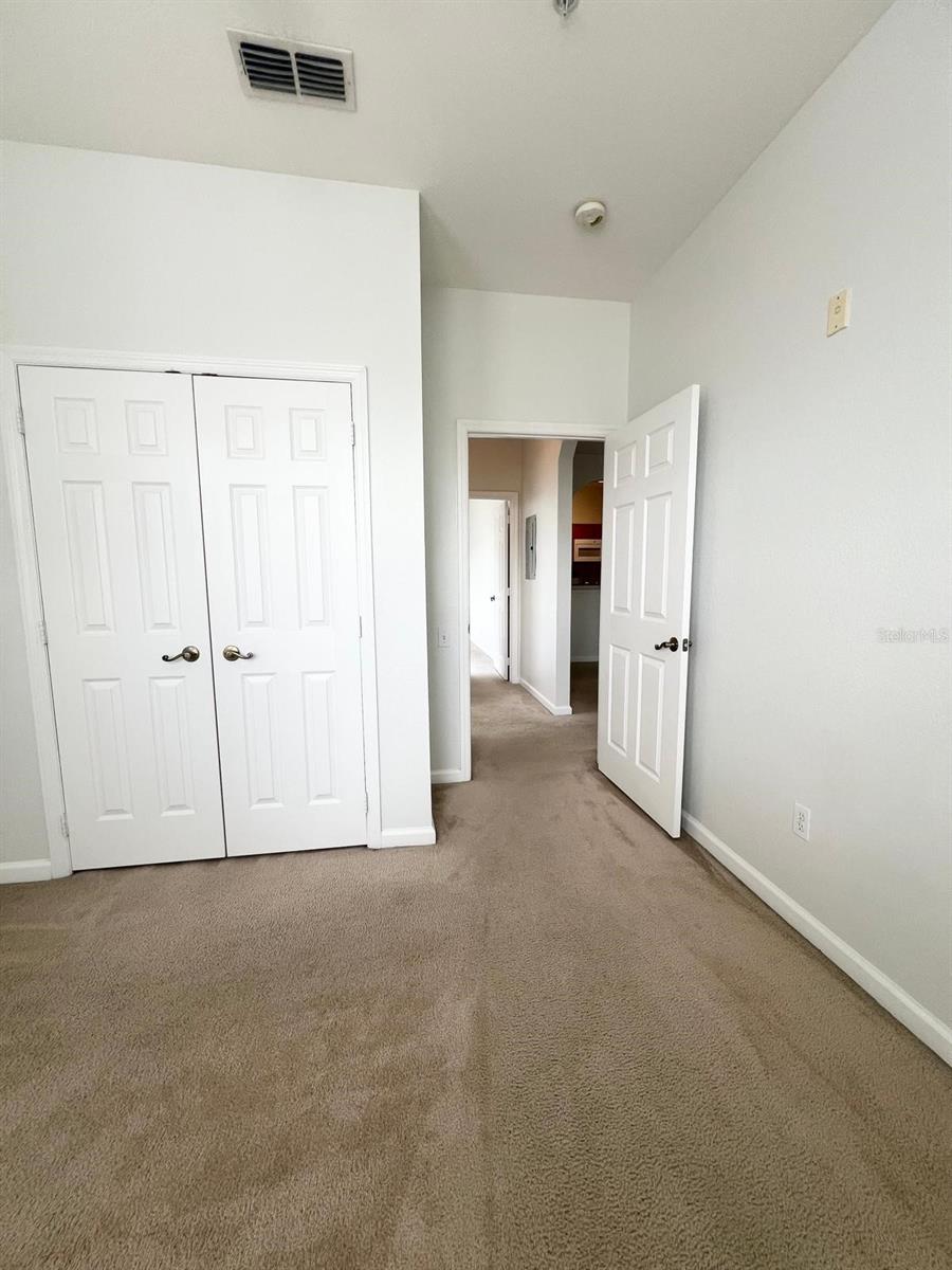 Image 35 of 40 For 8101 Coconut Palm Way 205