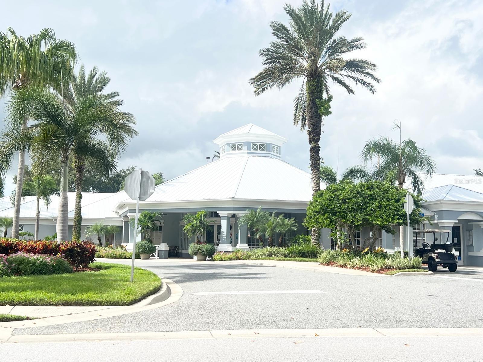 Image 9 of 40 For 8101 Coconut Palm Way 205