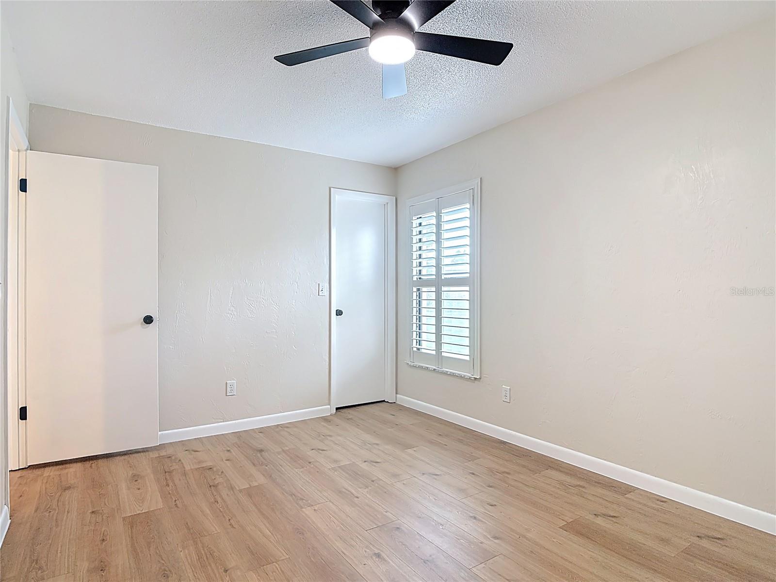 Image 16 of 40 For 105 Powderhorn Court