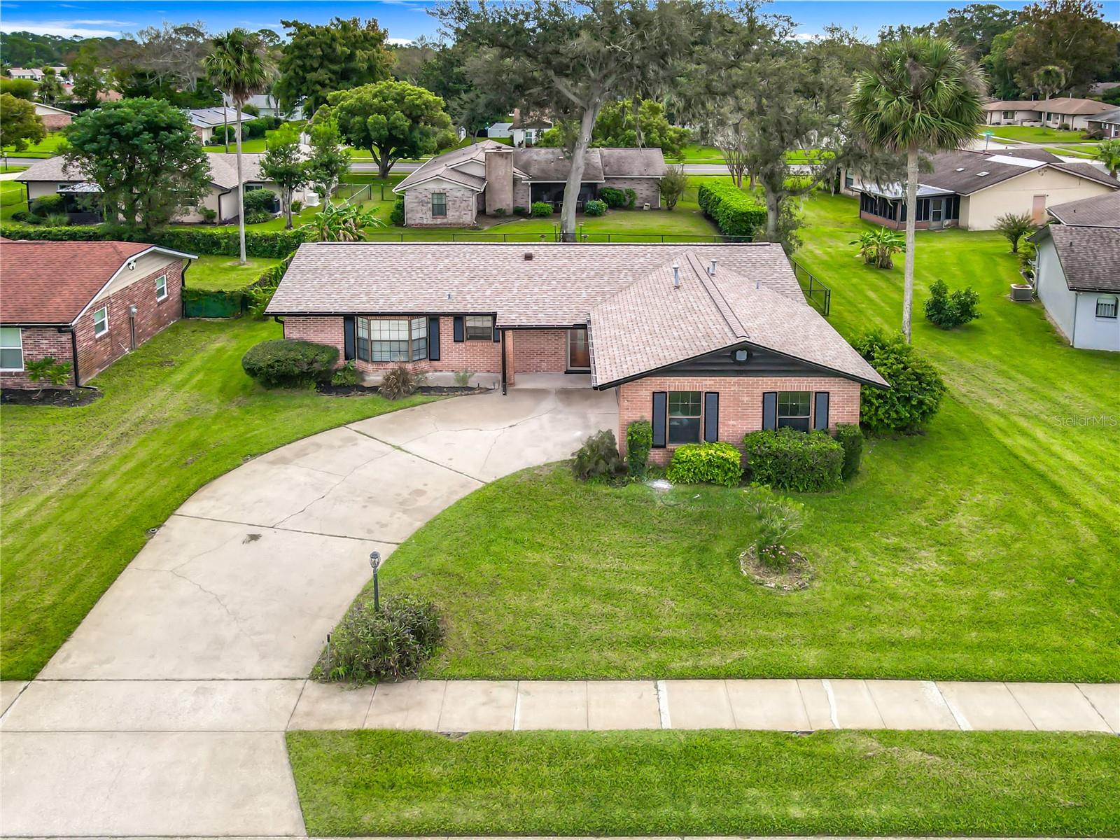Image 2 of 40 For 105 Powderhorn Court