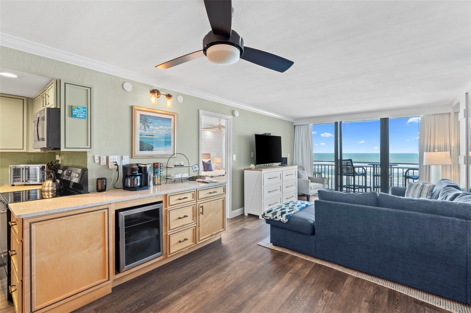 Image 13 of 40 For 2401 Atlantic Avenue 503a