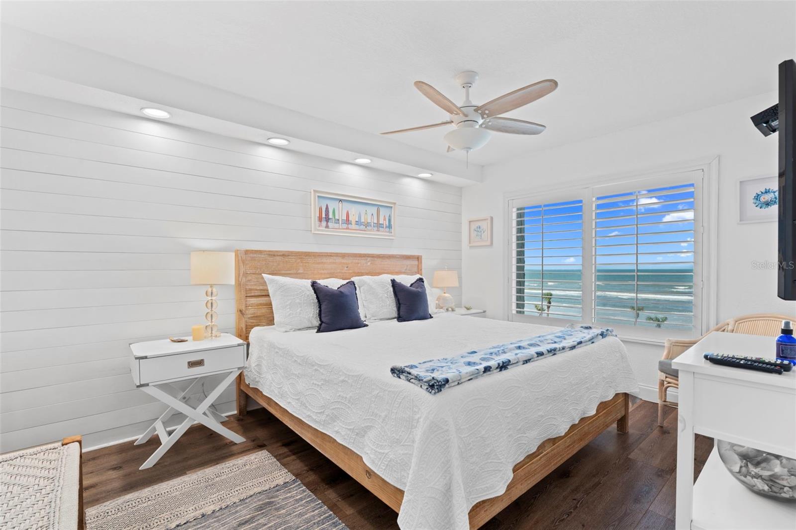 Image 20 of 40 For 2401 Atlantic Avenue 503a