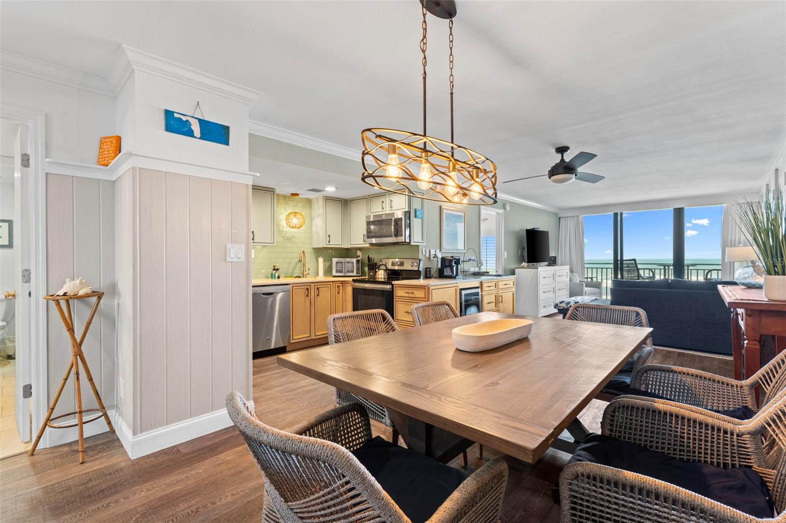 Image 9 of 40 For 2401 Atlantic Avenue 503a